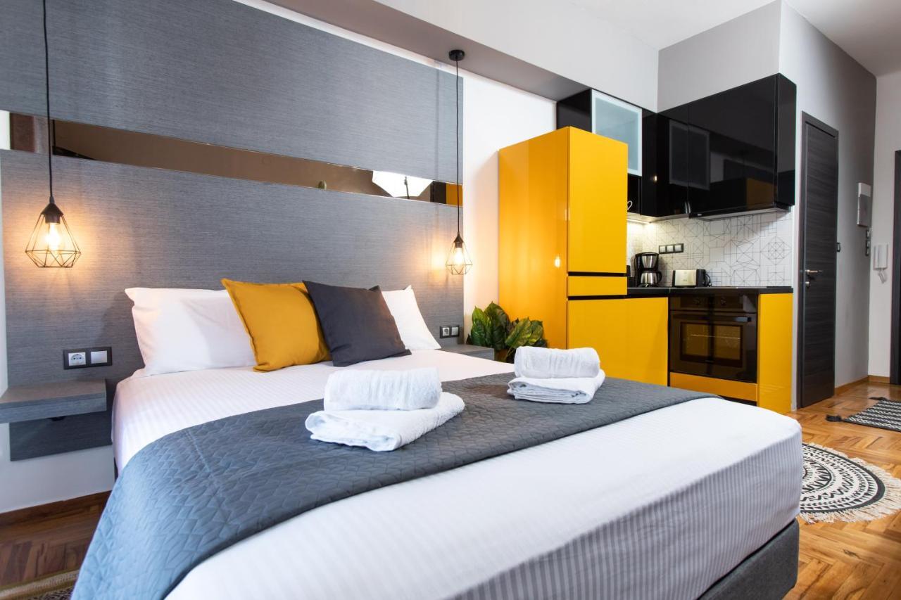 Downtown Luxury Boutique Suites : The Yellow Suite Tesalónica Exterior foto