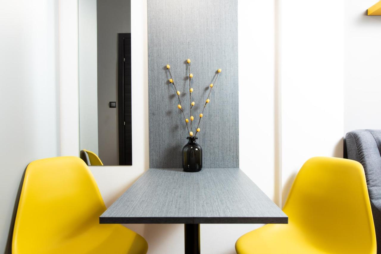 Downtown Luxury Boutique Suites : The Yellow Suite Tesalónica Exterior foto