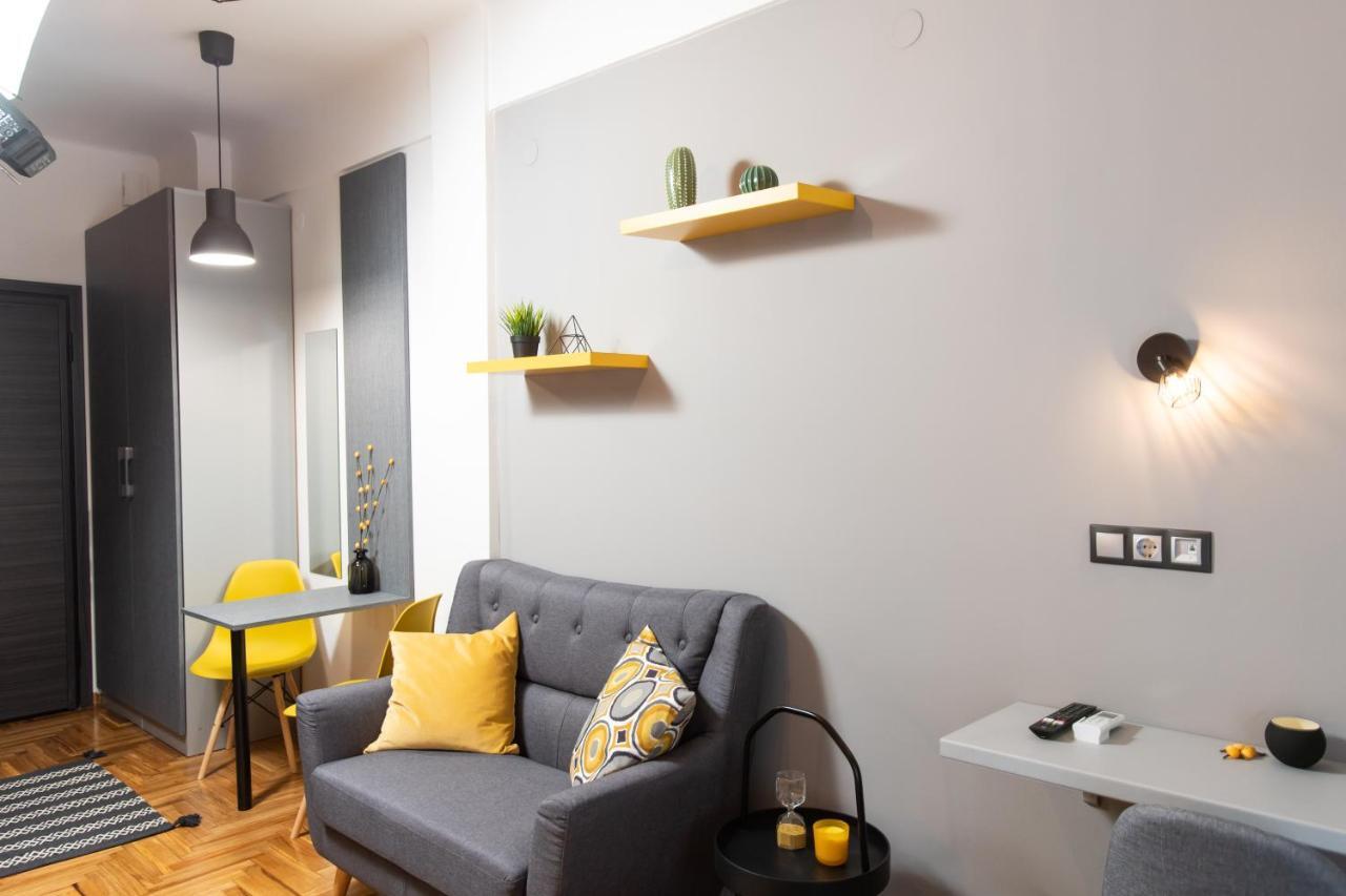 Downtown Luxury Boutique Suites : The Yellow Suite Tesalónica Exterior foto