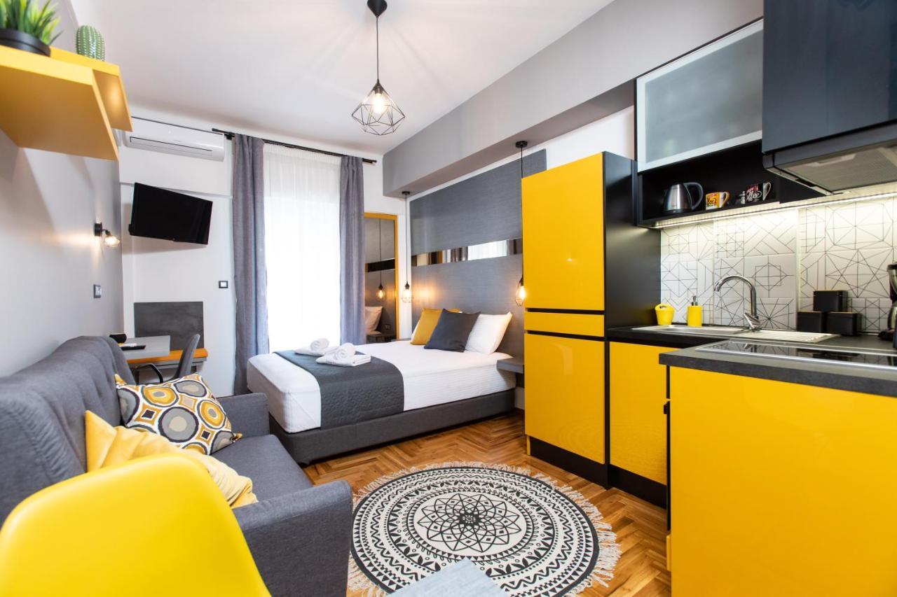 Downtown Luxury Boutique Suites : The Yellow Suite Tesalónica Exterior foto